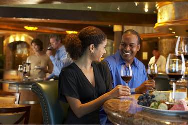 Princess Cruises Royal Class Interior vine 5.jpg